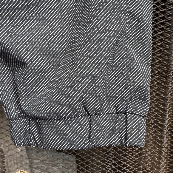 🛍️Monserrat zipper pockets Capri Size M super comfy - Picture 8 of 8